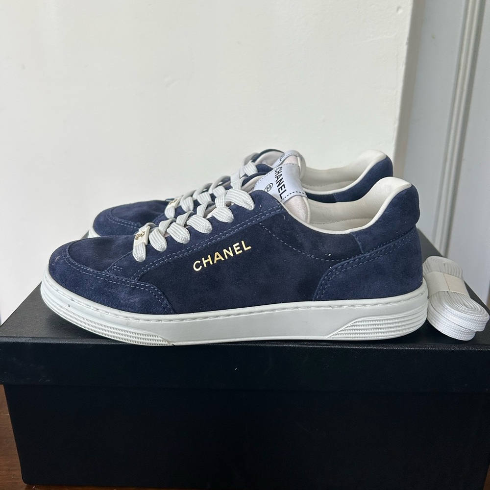 CHANEL Navy Suede women’s -SPORT CITY  sneakers size 38 / US 8 NWB